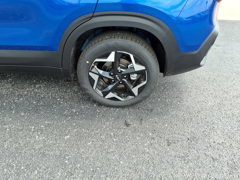 New 2026 Kia Seltos S AWD/4WD image 8