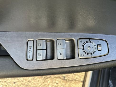 Used 2023 Hyundai Palisade SE w/ Cargo Package image 15