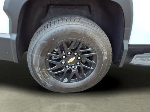 New 2026 Chevrolet Silverado EV LT AWD/4WD image 29