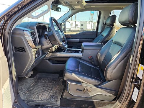 Used 2023 Ford F350 Lariat w/ Lariat Ultimate Package image 11