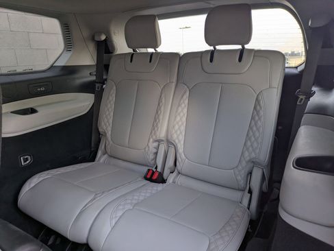 Used 2022 Jeep Grand Cherokee L Summit w/ MOPAR Finishing Package image 25