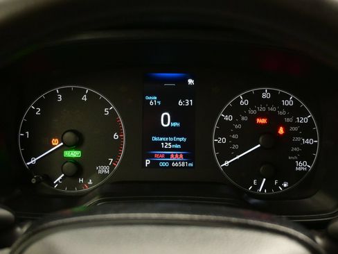 Used 2024 Toyota Corolla LE FWD image 22