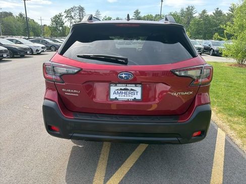 Used 2024 Subaru Outback Premium AWD/4WD image 6