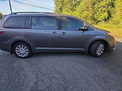 Used 2016 Toyota Sienna XLE Premium