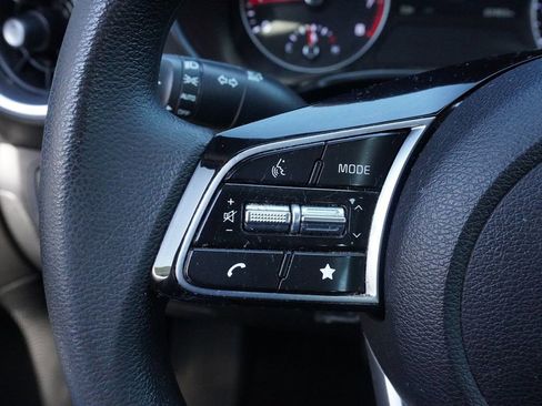 Used 2022 Kia Forte LXS image 34