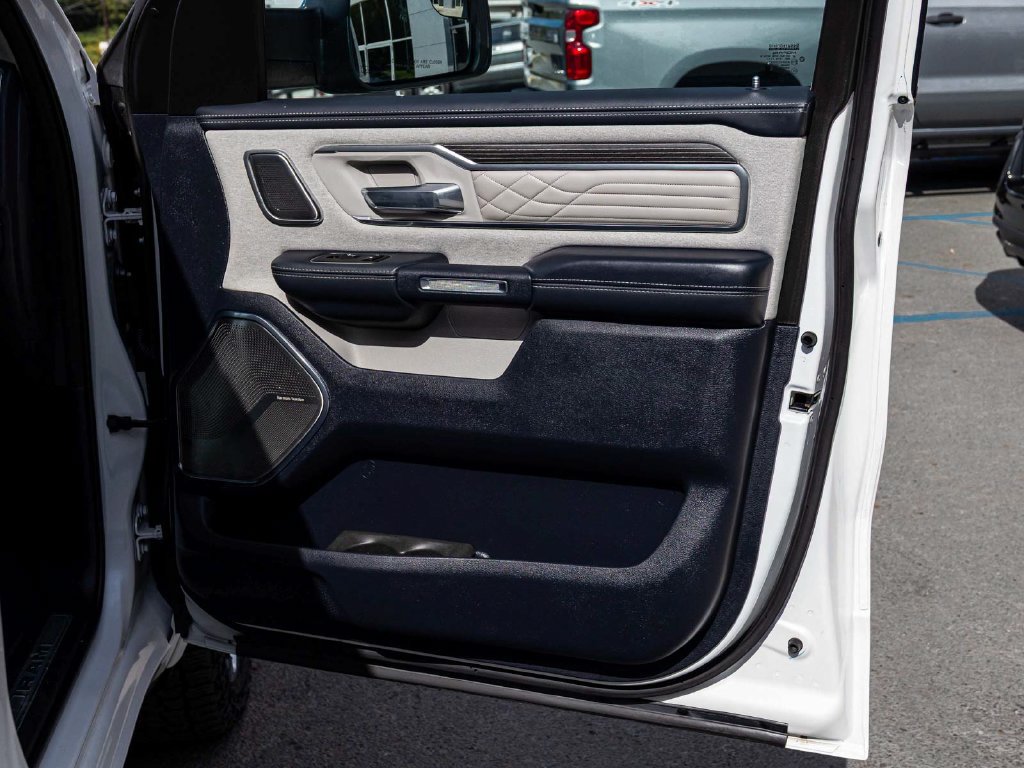 Used 2024 RAM 1500 Limited AWD/4WD image 13