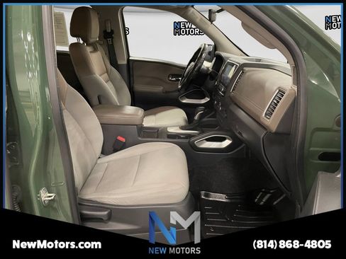 Used 2022 Nissan Frontier SV AWD/4WD image 15