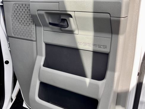 Used 2013 Ford E-350 and Econoline 350 Super Duty w/ Shuttle Bus Prep Pkg image 18