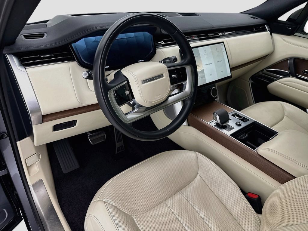 Used 2023 Land Rover Range Rover SE AWD/4WD image 9