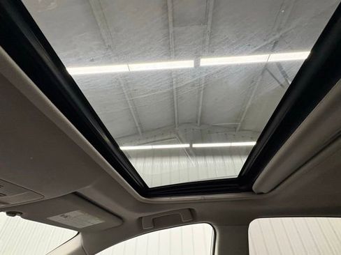 Used 2013 Toyota RAV4 XLE image 31