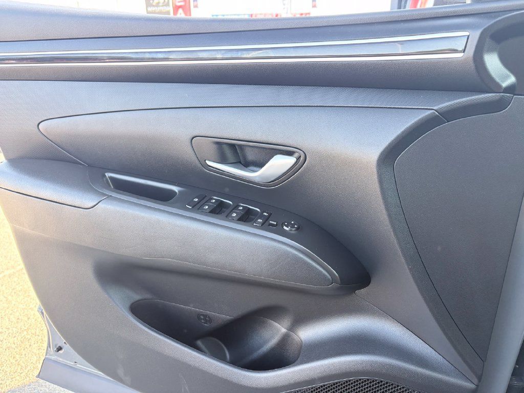 Used 2024 Hyundai Tucson SEL FWD image 11