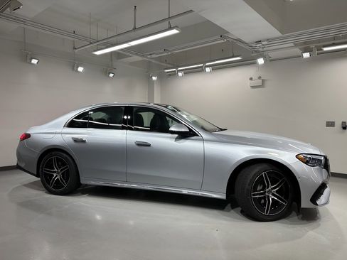 New 2026 Mercedes-Benz E 450 4MATIC Sedan image 10