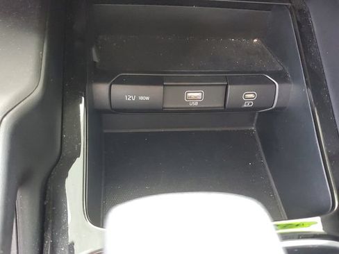 Certified 2024 Kia Telluride LX FWD image 29