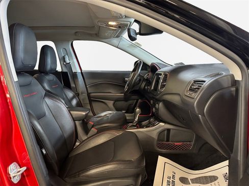 Used 2019 Jeep Compass Trailhawk w/ Leather Interior Group image 26