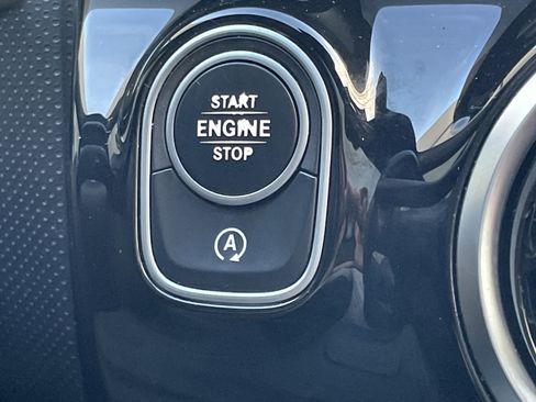 Used 2020 Mercedes-Benz A 220 w/ Premium Package image 28