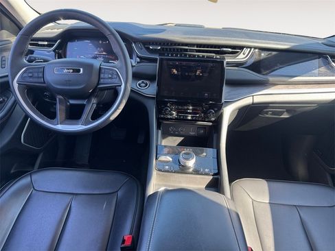 Used 2023 Jeep Grand Cherokee 4WD 4xe image 10