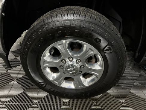 Used 2024 RAM 2500 Big Horn w/ Bed Utility Group image 11