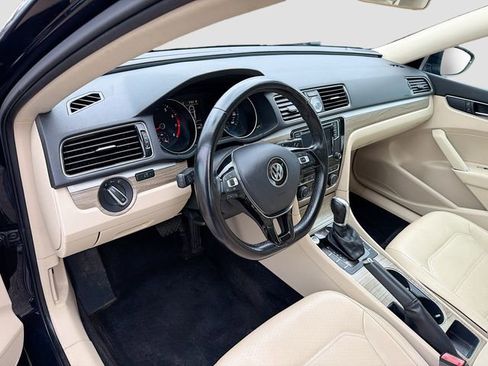 Used 2017 Volkswagen Passat 1.8T SE image 9