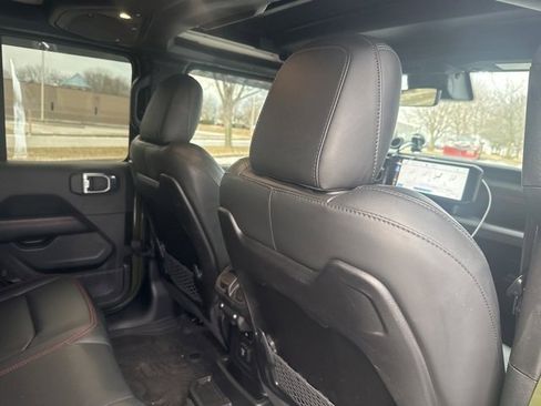 Used 2024 Jeep Wrangler Unlimited Rubicon image 14