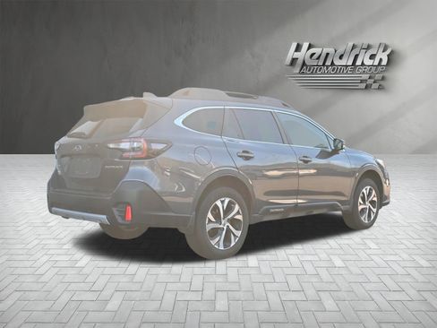 Used 2022 Subaru Outback Limited image 9