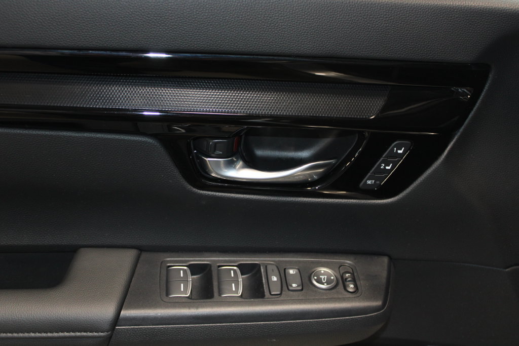 Used 2026 Honda CR-V EX-L image 6