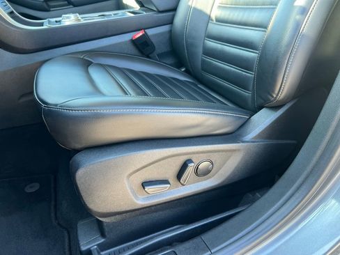 Used 2023 Ford Edge SEL image 14