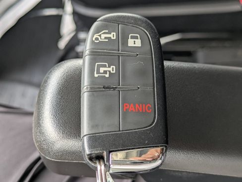 Used 2026 RAM ProMaster 2500 w/ Convenience Group FWD image 31