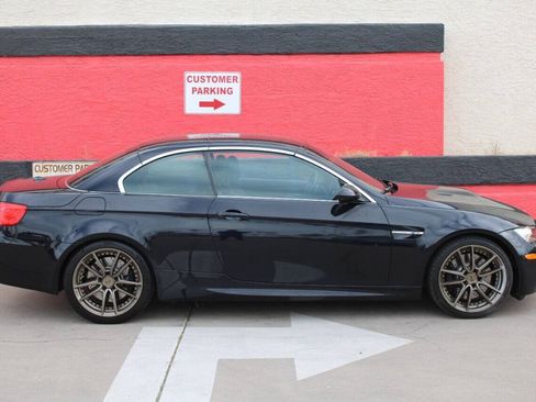 Used 2012 BMW M3 Convertible w/ Premium Pkg RWD image 9