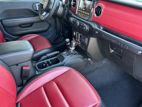 Used 2023 Jeep Wrangler Unlimited Rubicon 4xe image 13