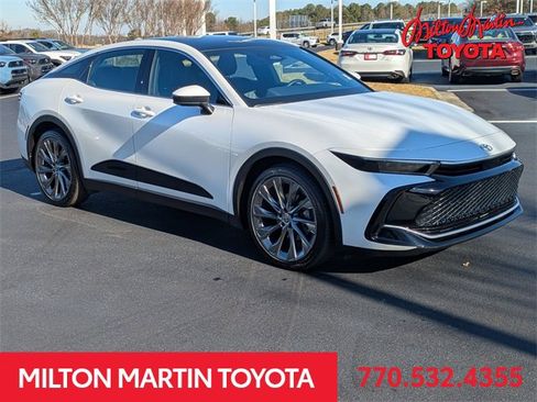 Certified 2025 Toyota Crown Limited image 1