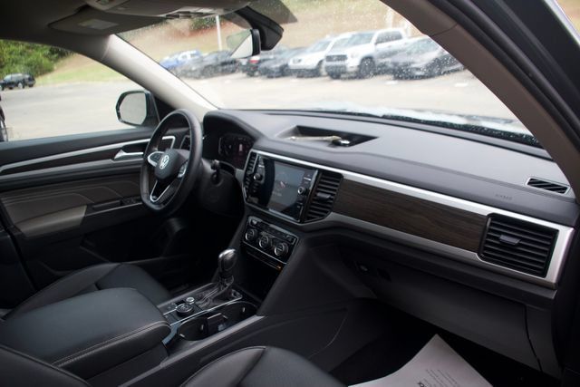 Used 2023 Volkswagen Atlas SE AWD/4WD image 14