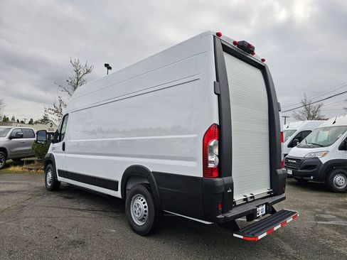 New 2024 RAM ProMaster 3500 w/ Delivery Van Package image 6