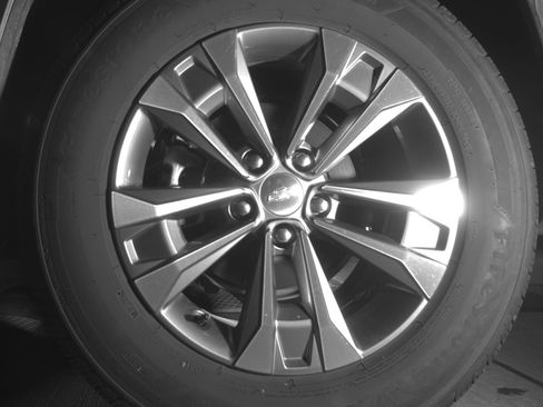 Used 2025 Chevrolet Equinox LT FWD image 14