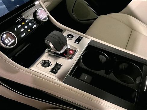 Certified 2025 Jaguar F-PACE R-Dynamic S image 19