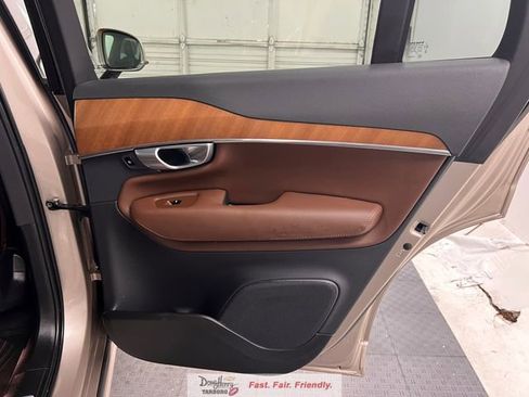 Used 2024 Volvo XC90 B6 Plus w/ Protection Package Premier AWD/4WD image 36
