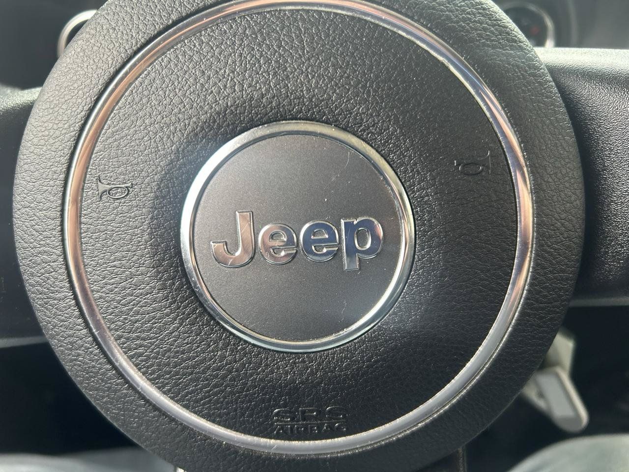 Used 2016 Jeep Wrangler Unlimited Sahara w/ Connectivity Group AWD/4WD image 20
