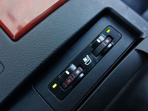 Used 2012 Lexus RX 450h AWD w/ Premium Pkg image 9