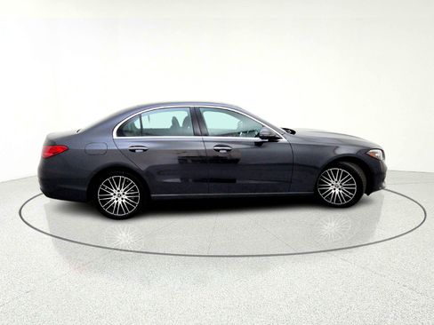 Used 2025 Mercedes-Benz C 300 Sedan image 9