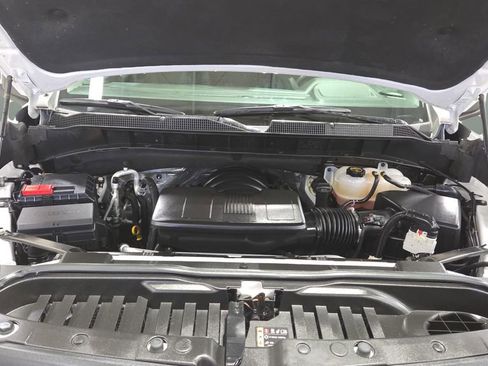 Used 2024 Chevrolet Silverado 1500 LT AWD/4WD image 25
