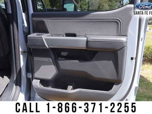 Used 2024 Ford F250 Lariat w/ Lariat Ultimate Package AWD/4WD image 31