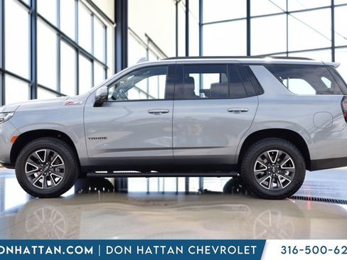 Used 2021 Chevrolet Tahoe Z71 w/ Z71 Signature Package AWD/4WD image 2