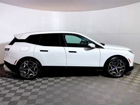 Used 2023 BMW iX M60 w/ Executive Package image 7