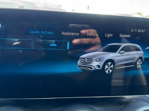 Used 2022 Mercedes-Benz GLC 300 4MATIC image 12