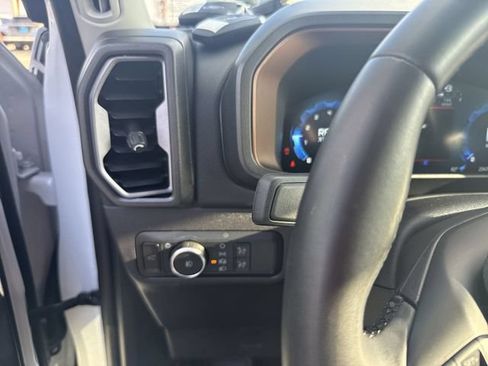 Used 2025 Ford Bronco Sport Outer Banks w/ Outer Banks Tech Package+ AWD/4WD image 10