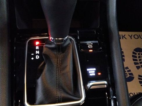 Used 2022 Jeep Compass Limited image 18