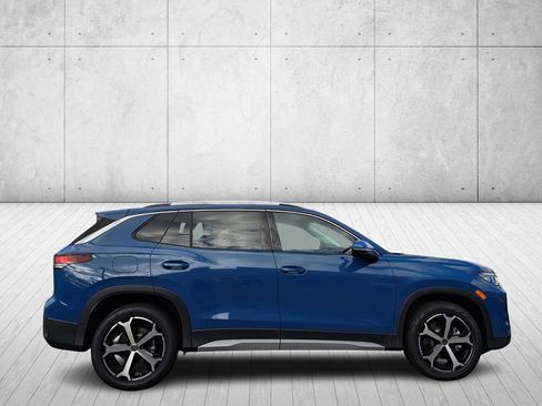 New 2025 Volkswagen Tiguan SE image 4