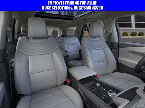 New 2026 Ford Explorer Active w/ Active Comfort Package AWD/4WD image 10