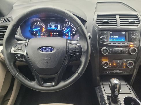 Used 2019 Ford Explorer XLT w/ Class II Trailer Tow Package FWD image 22