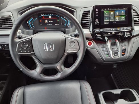 Used 2024 Honda Odyssey Sport image 13
