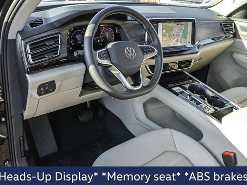 New 2026 Volkswagen Atlas SEL image 4